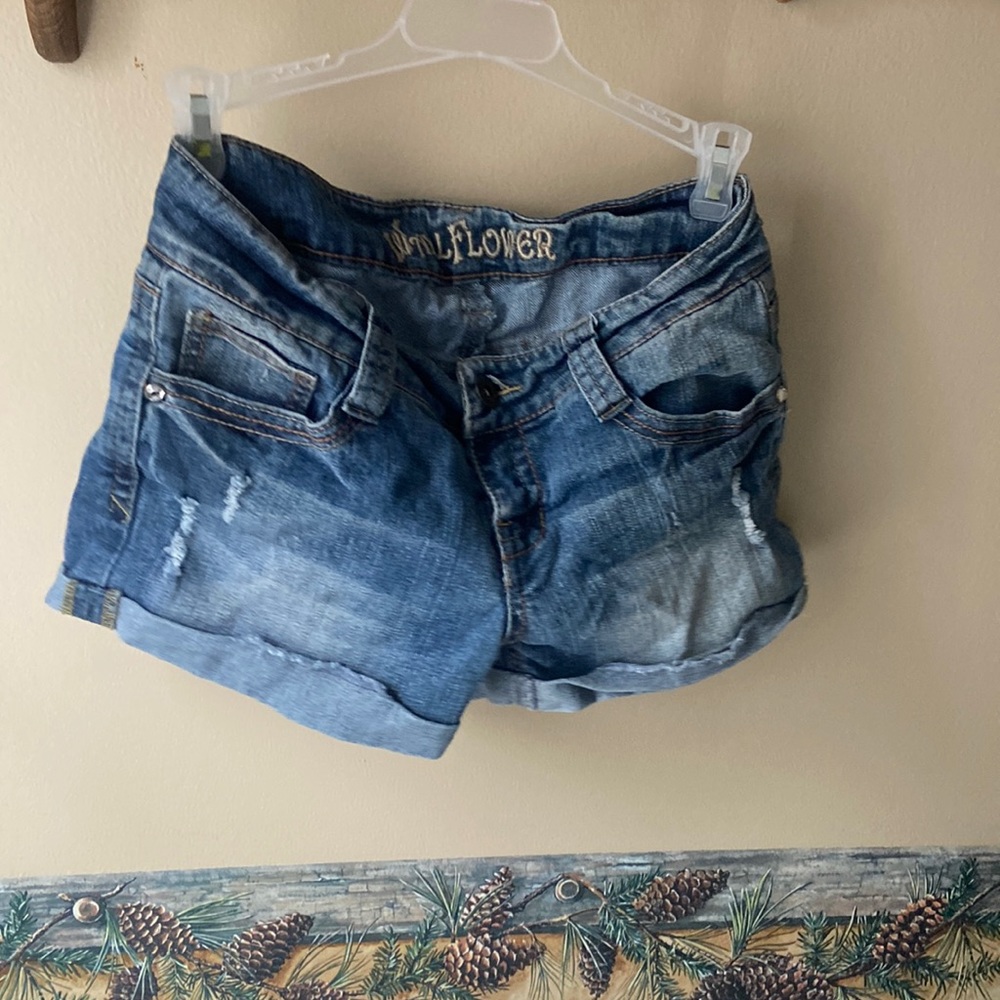 Wallflower blue Jean shorts, size 8